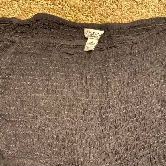 Off the Shoulder Flowy Top - Picture 2 of 2